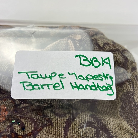 Gorgeous Beaded Taupe Tapestry Carpet Hand Bag - Picture 8 of 8